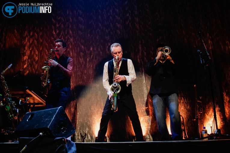 UB40 op UB40 - 23/11 - Paradiso foto