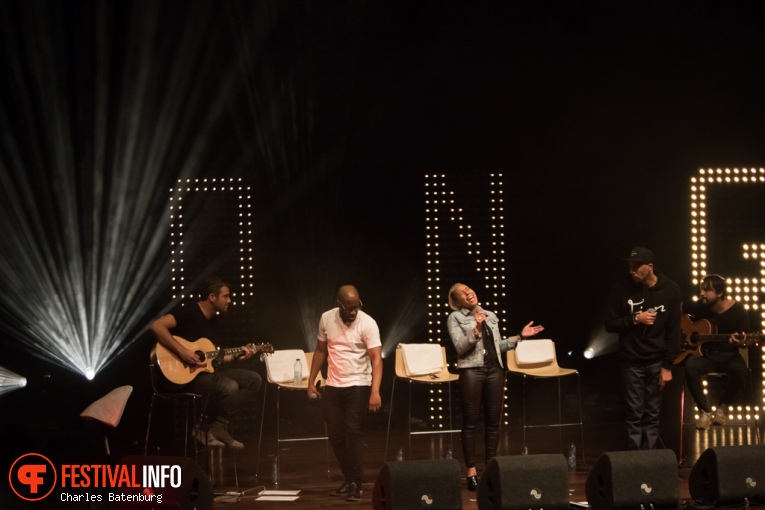 Postmen op Songbird Festival - Zaterdag foto