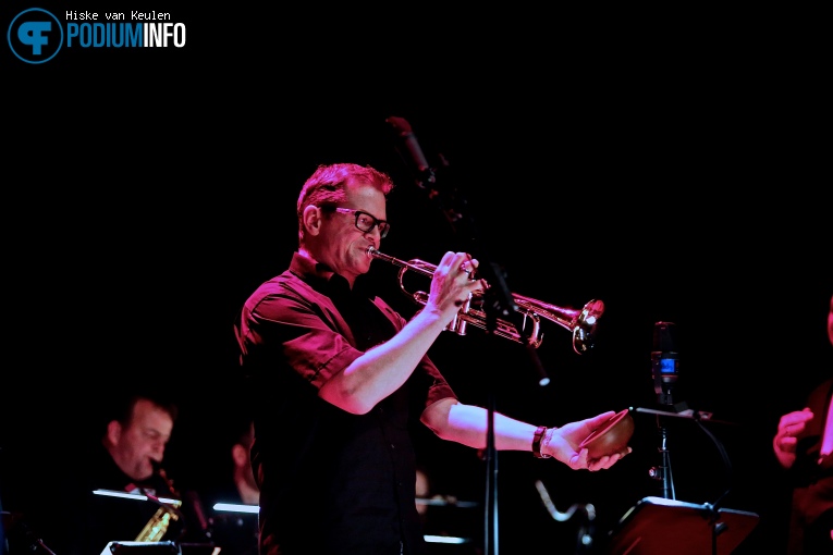 NDR Big Band op Al Jarreau / NDR Big Band - 27/11 - De Oosterpoort foto