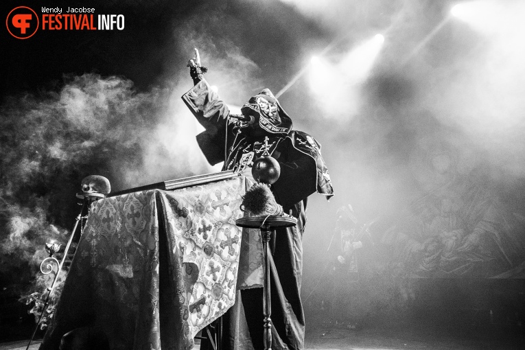 Batushka op Eindhoven Metal Meeting 2016 foto