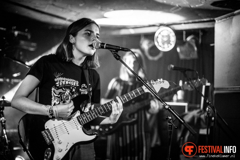 Goat Girl op Eurosonic Noorderslag 2017 - Woensdag foto