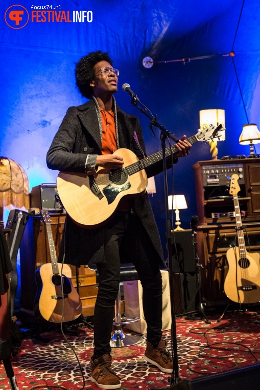 Foto Jeangu Macrooy op Eurosonic Noorderslag 2017 - Vrijdag