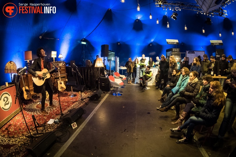 Foto Jeangu Macrooy op Eurosonic Noorderslag 2017 - Vrijdag