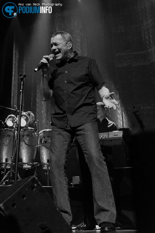 UB40 op UB40 - 09/02 - TivoliVredenburg foto