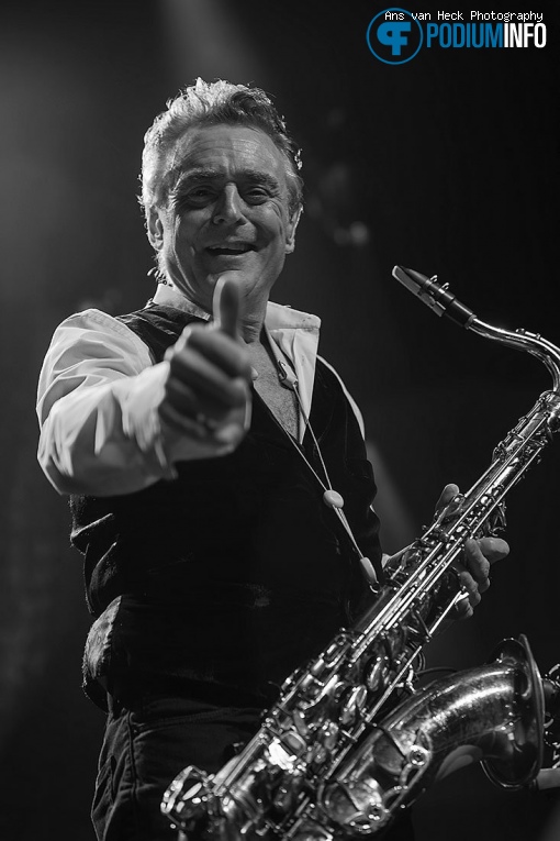 UB40 op UB40 - 09/02 - TivoliVredenburg foto