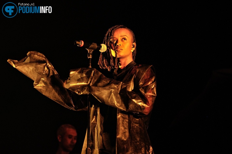 Kelela op The XX - 13/02 - Afas Live foto