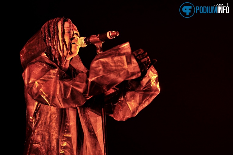 Kelela op The XX - 13/02 - Afas Live foto
