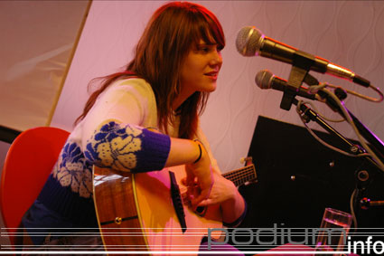 Kate Nash op Kate Nash - 11/10 - BNN Podium foto