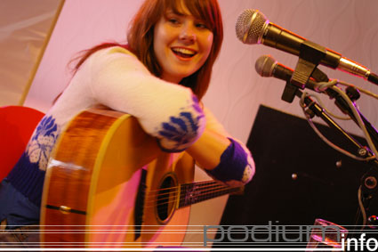 Kate Nash op Kate Nash - 11/10 - BNN Podium foto