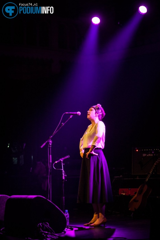 Lisa O'Neill op The Divine Comedy - 19/02 - Paradiso foto