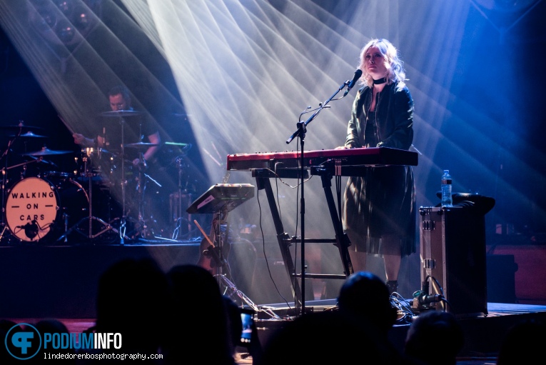 Walking On Cars op Walking On Cars - 13/03 - TivoliVredenburg foto