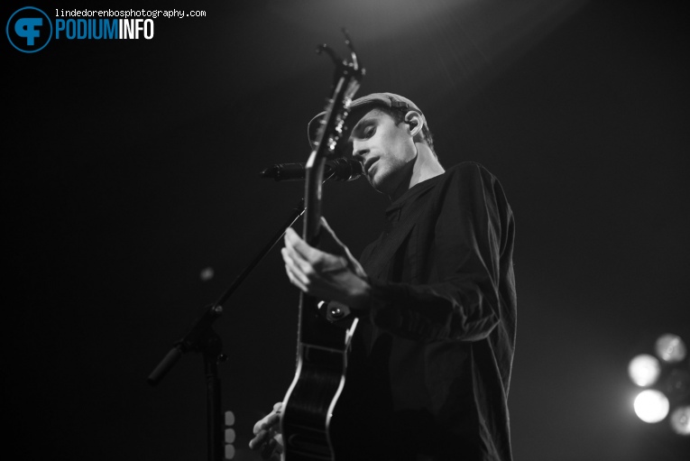 Walking On Cars op Walking On Cars - 13/03 - TivoliVredenburg foto