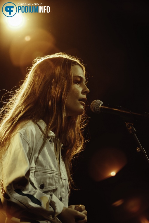 Maggie Rogers op Maggie Rogers - 02/03 - Paradiso Noord foto