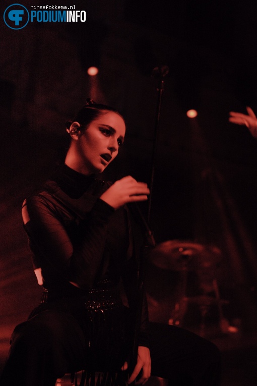 Banks op Banks - 06/03 - Paradiso foto