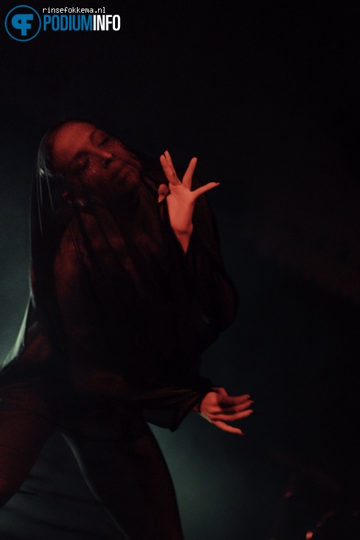 Banks op Banks - 06/03 - Paradiso foto