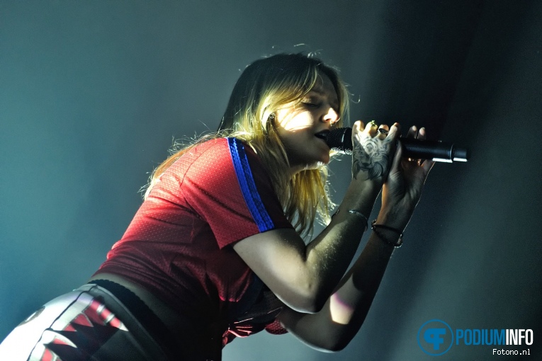 Tove Lo op Tove Lo - 08/03 - Melkweg foto