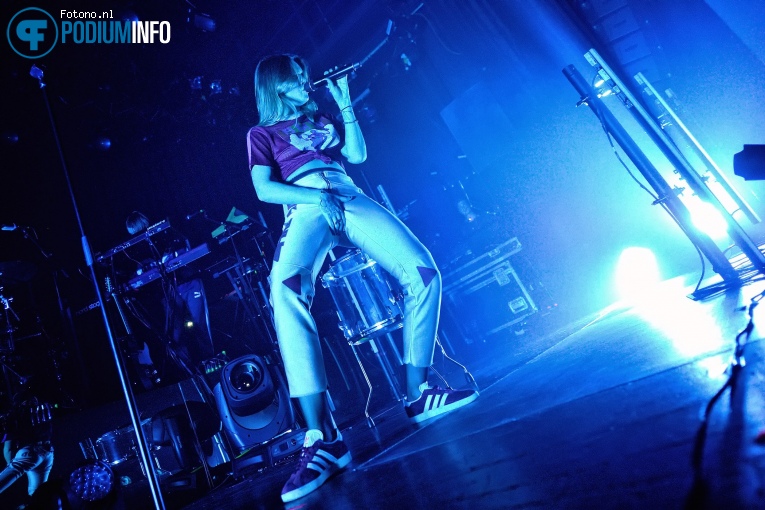 Tove Lo op Tove Lo - 08/03 - Melkweg foto