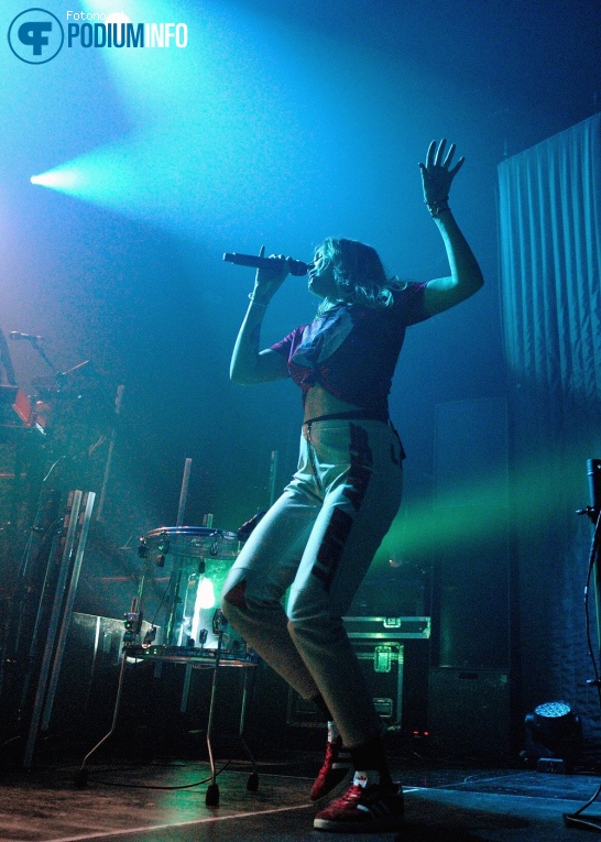 Tove Lo op Tove Lo - 08/03 - Melkweg foto