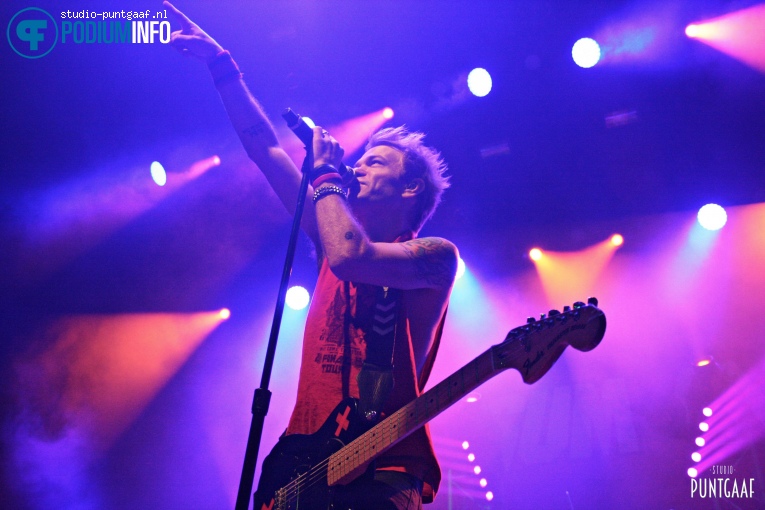 Sum 41 op Sum 41 - 10/03 - 013 foto