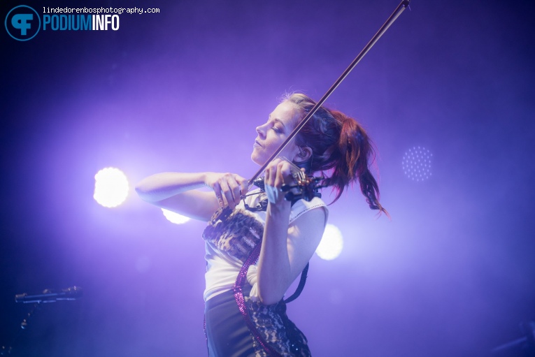 Lindsey Stirling op Lindsey Stirling - 17/03 - 013 foto