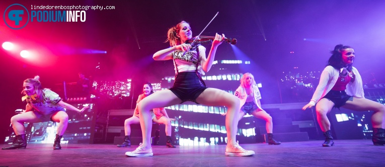 Lindsey Stirling op Lindsey Stirling - 17/03 - 013 foto