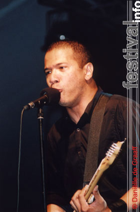 Danko Jones op Bospop 2003 foto