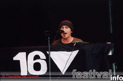 16 Down op Bospop 2003 foto