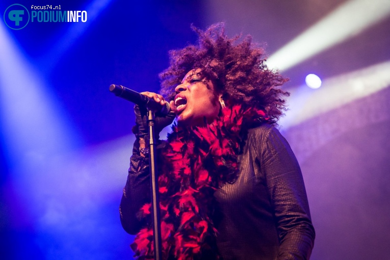 Macy Gray op Macy Grey - 23/03 - TivoliVredenburg foto