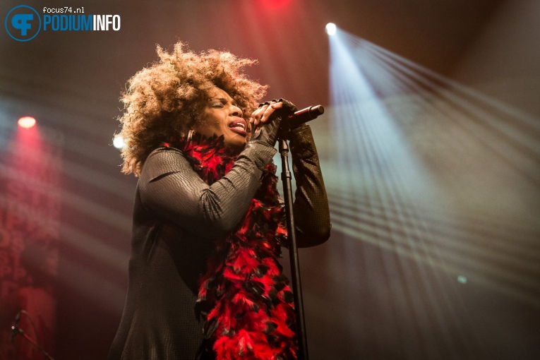 Macy Gray op Macy Grey - 23/03 - TivoliVredenburg foto