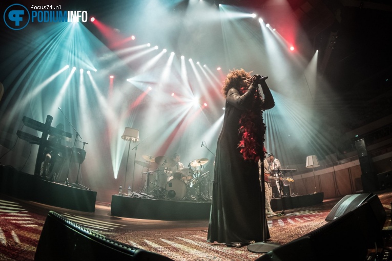 Macy Gray op Macy Grey - 23/03 - TivoliVredenburg foto