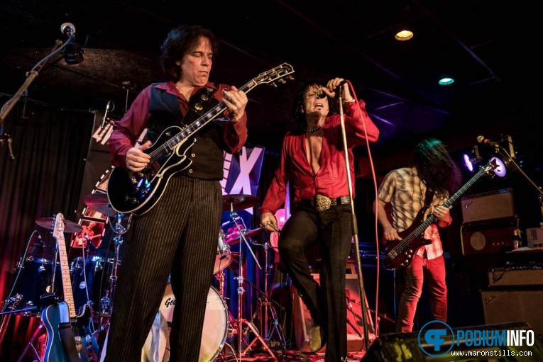 Foto Imperial Crowns op Imperial Crowns - 02/04 - NiX Podium