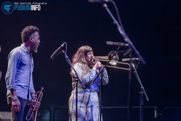 Tedeschi Trucks Band op Tedeschi Trucks Band - 31/03 - AFAS Live foto