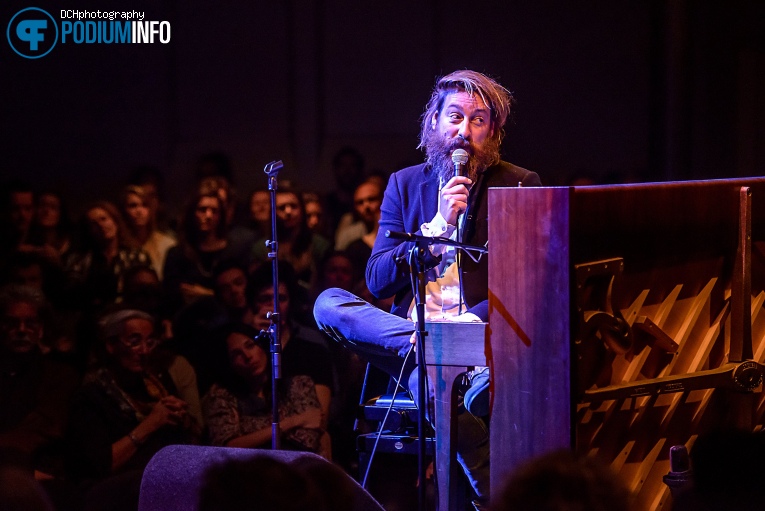 Joep Beving op Joep Beving - 06/04 - Paradiso foto