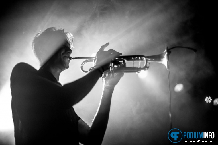 The Grand East op The Grand East - 15/04 - Paradiso foto