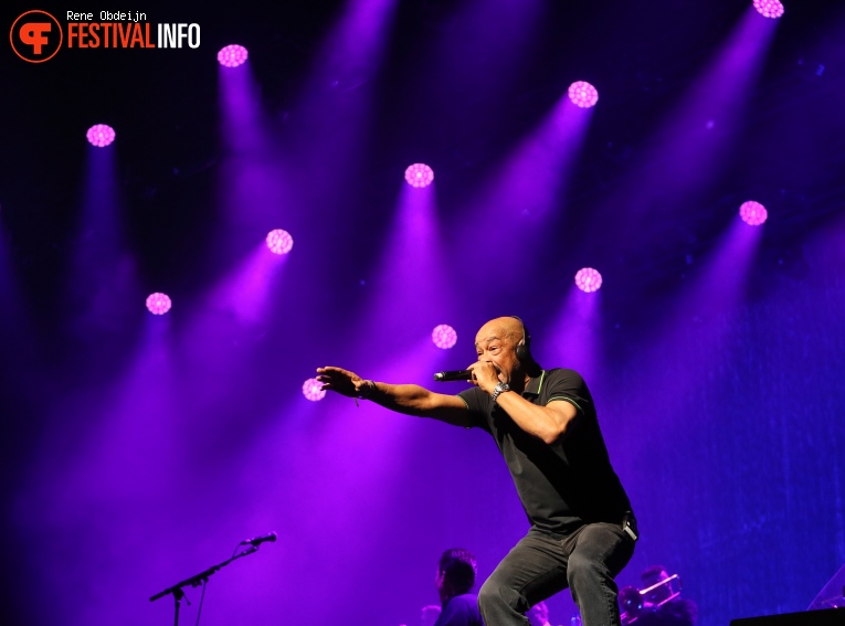 UB40 op Paaspop Schijndel 2017 - Vrijdag foto