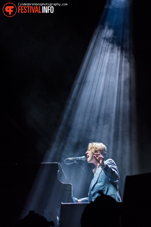 Tom Odell op Paaspop Schijndel 2017 - Zaterdag foto