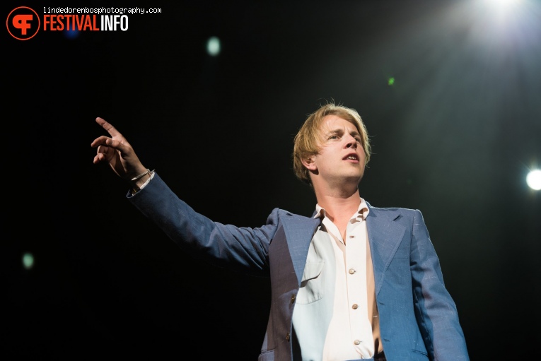 Tom Odell op Paaspop Schijndel 2017 - Zaterdag foto