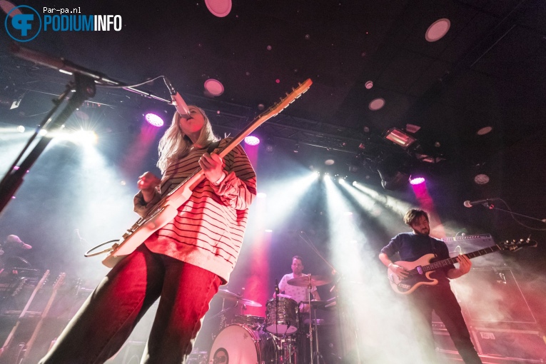 Foto Amber Arcades op Moss - 20/4 - Paradiso Noord
