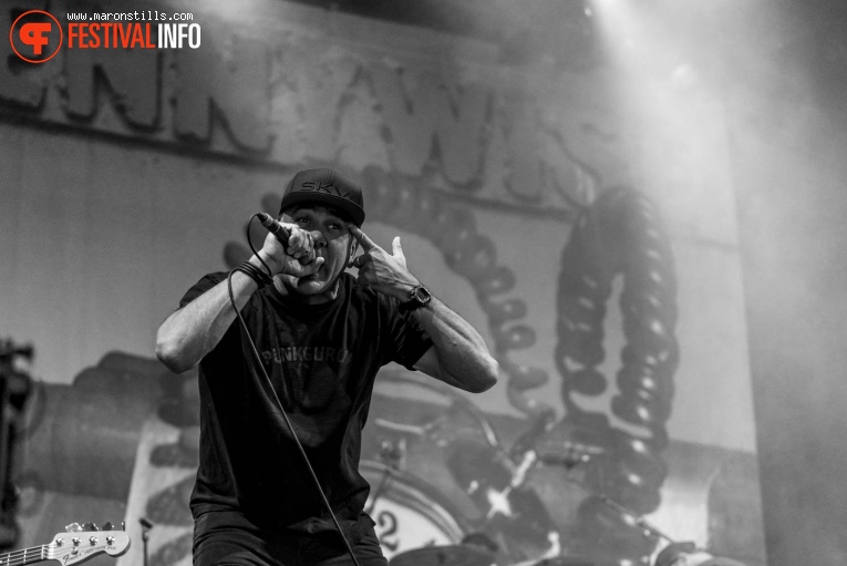 Pennywise op Groezrock 2017 - Zondag foto