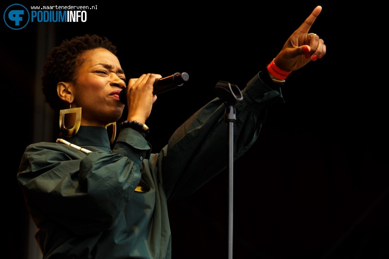 Sabrina Starke op Bevrijdingsfestival Den Haag 2017 foto