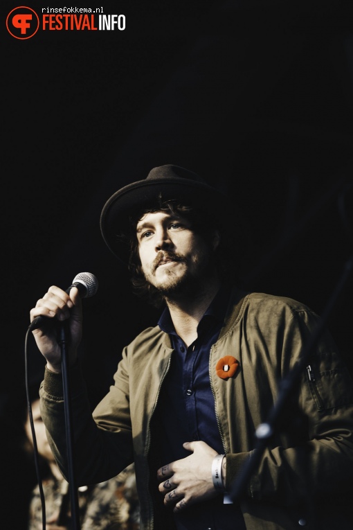Rob Dekay op Bevrijdingsfestival Overijssel foto