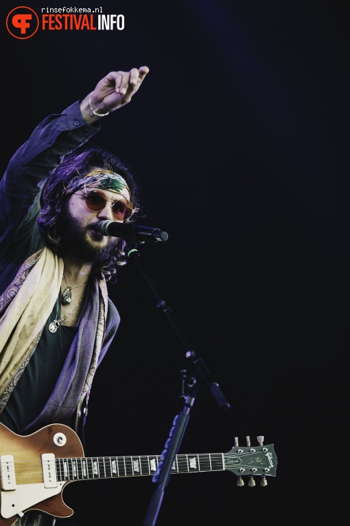 Jett Rebel op Bevrijdingsfestival Overijssel foto