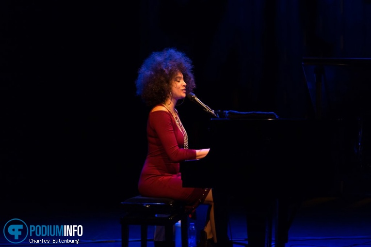 Kandace Springs op Kandace Springs - 11/05 - LantarenVenster foto