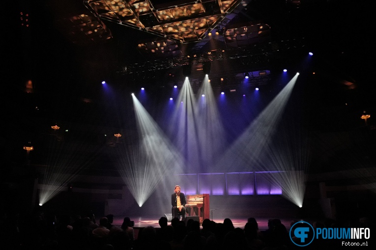 Joep Beving op Joep Beving - 20/5 - TivoliVredenburg foto