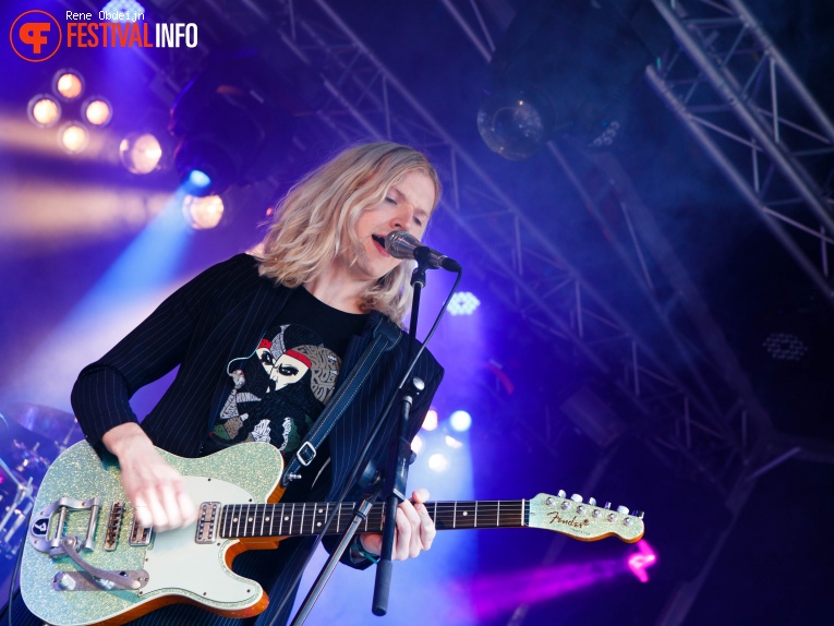 Sundara Karma op Dauwpop 2017 foto