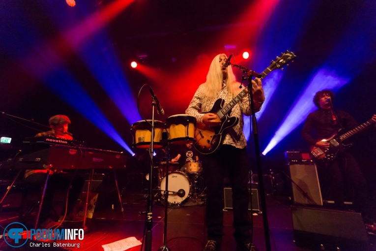 Foto Young Gun Silver Fox op Young Gun Silver Fox - 26/05 - TivoliVredenburg