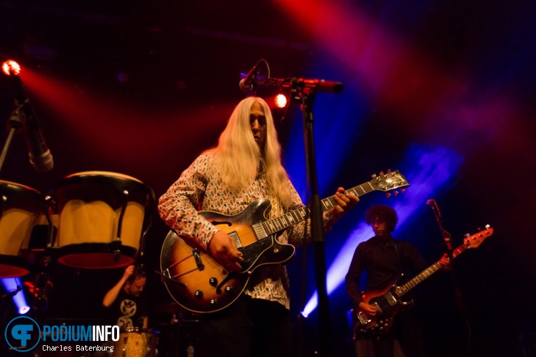 Foto Young Gun Silver Fox op Young Gun Silver Fox - 26/05 - TivoliVredenburg
