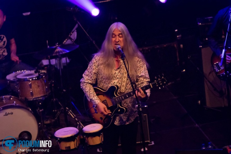 Foto Young Gun Silver Fox op Young Gun Silver Fox - 26/05 - TivoliVredenburg