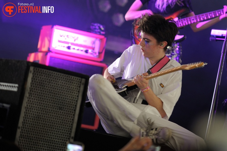 Declan McKenna op Pinkpop 2017 - Zaterdag foto