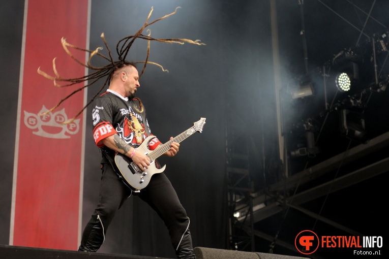 Five Finger Death Punch op Pinkpop 2017 - Zaterdag foto